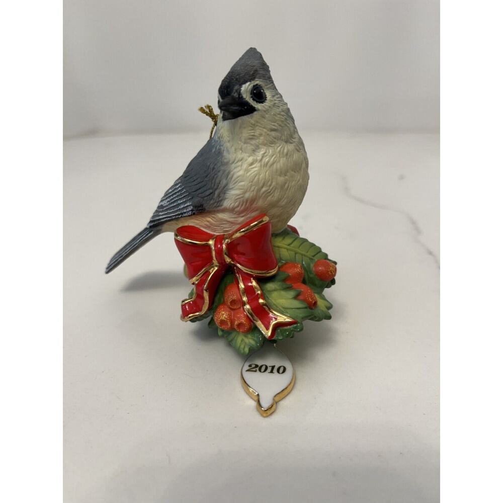 Ornament Christmas Tufted Titmouse 2010 Annual Song Bird NEW IN BOX